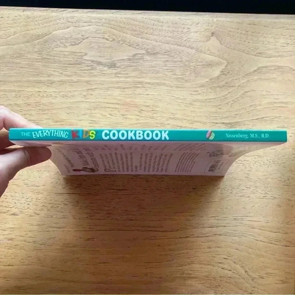 The Everything Kids Cookbook - Picture 3 of 5